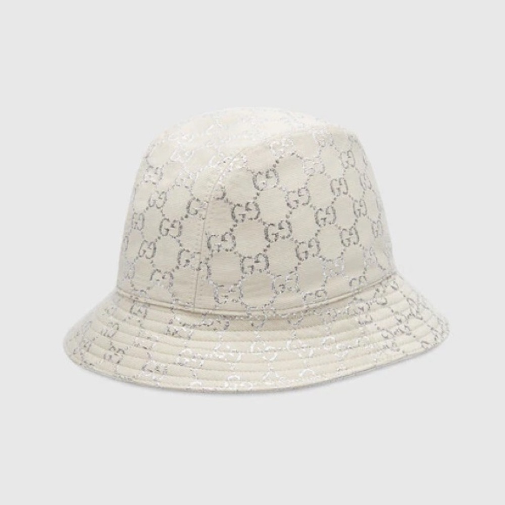 Gucci bucket hat.